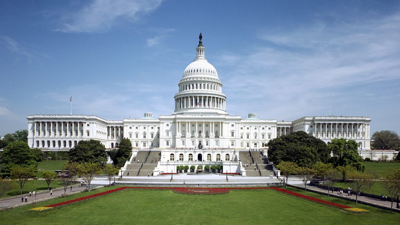 US Orders DeepSeek Out of Federal Civilian Agencies — Including Tools Built on Its Models