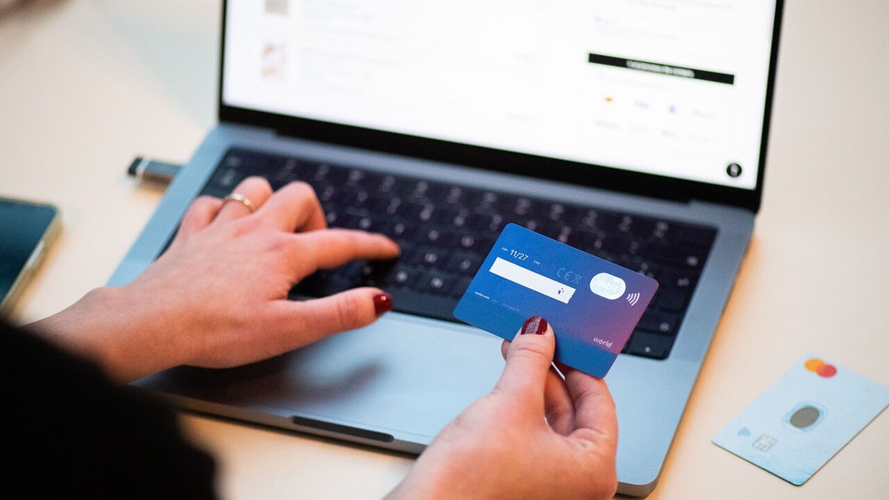 Google’s Universal Cart Is Live in Search and Gemini — One Basket for Every Store