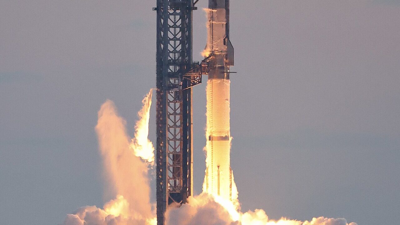 SpaceX and Tesla Are Formally Exploring a Merger — Musk Calls It ‘a Good Idea’
