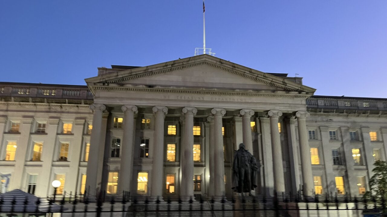Washington Just Proposed a Wider Ban on US Money Flowing Into China’s AI and Chip Tech